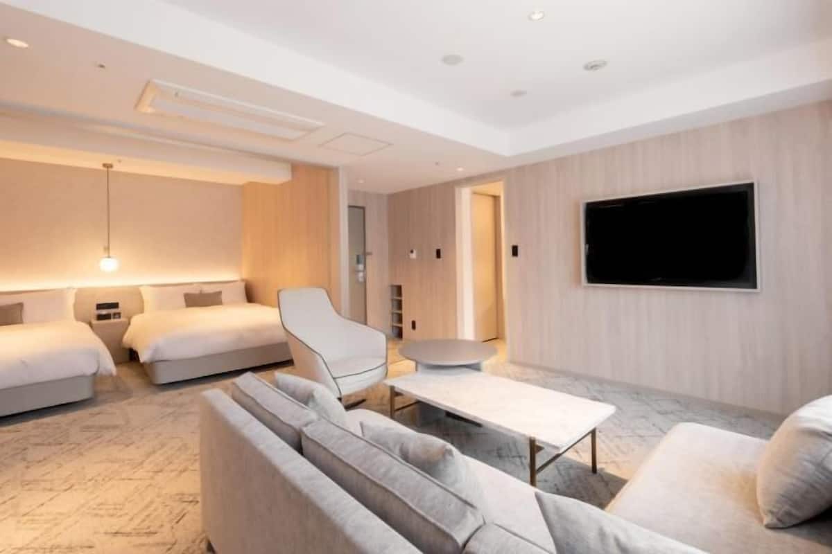 Premium bedding, down duvets, in-room safe, blackout curtains