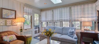 Kiawah Exclusives | 1023 Sparrow Pond Cottage