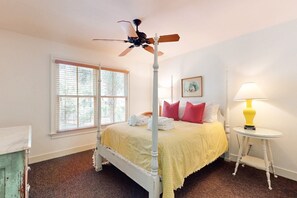 4 chambres, fer et planche à repasser, Wi-Fi gratuit, draps fournis