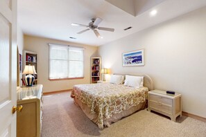 4 bedrooms, iron/ironing board, free WiFi, bed sheets