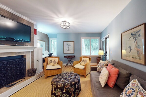 Flat-screen TV, fireplace, offices