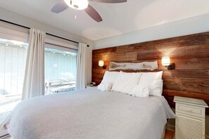 3 chambres, fer et planche à repasser, Wi-Fi gratuit, draps fournis
