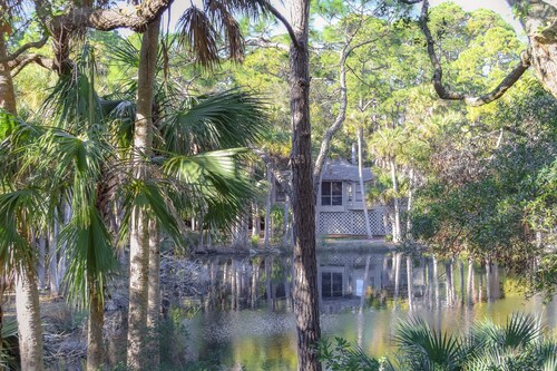 Kiawah Exclusives | 1096 Sparrow Pond Cottage
