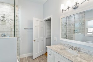 Hair dryer, towels - Kiawah Exclusives | 43 Muirfield Lane (Kiawah Island)
