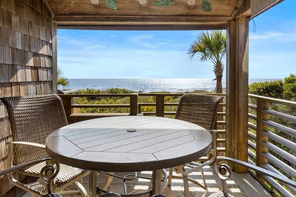Outdoor dining - Kiawah Exclusives | 4300 Windswept Villa (Kiawah Island)