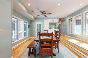 تناول الطعام