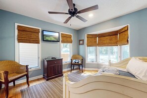 4 chambres, fer et planche à repasser, Wi-Fi gratuit, draps fournis