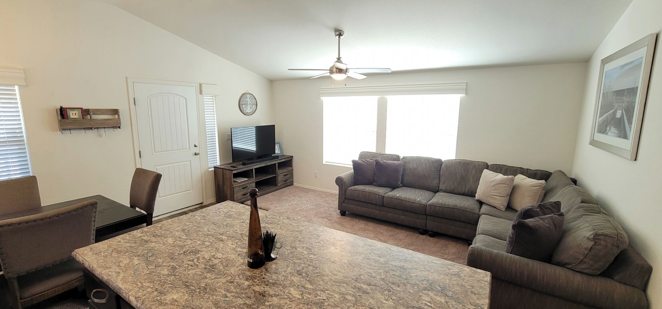 Brand New 3 Bed/2bath Property .  New Listing - ニードルズ, CA