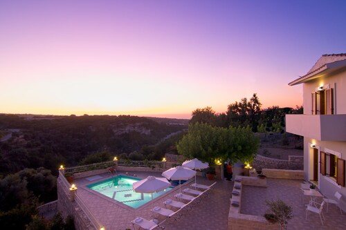 Antigoni Villa, a back-to-nature sanctuary in the historic Eleutherna Village!