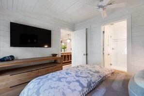 4 bedrooms, iron/ironing board, free WiFi, bed sheets - Rare ocean and lagoon view!  Pool and beach access (Kiawah Island)