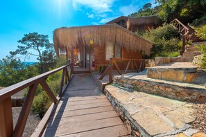 Standard Suite, Sea View | Terrace/patio