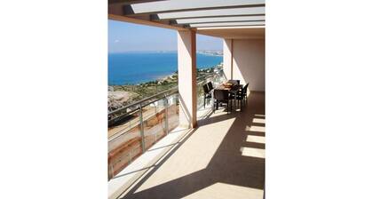 MODERN DUPLEX PENTHOUSE IN URB. LUXURY - SEA AND PINE FOREST VIEWS - SEA & PINES