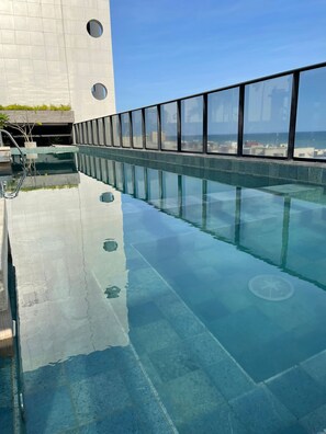 Piscina externa, piscina aquecida