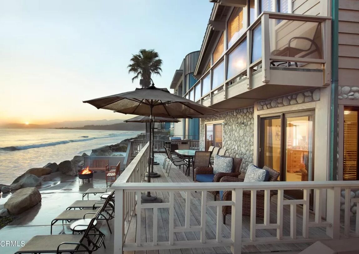 Secluded Beach House with Expansive Ocean Views