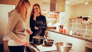 Refrigerador y utensilios de cocina