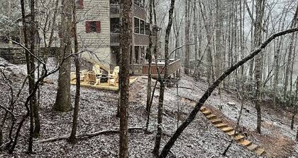 ON THE RIVER Pets Welcome Summer Special 8th night free Sauna Hot Tub, Fire Pit