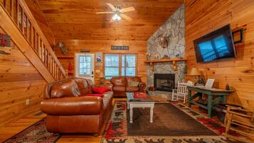 Smart TV, fireplace, DVD player, ping pong