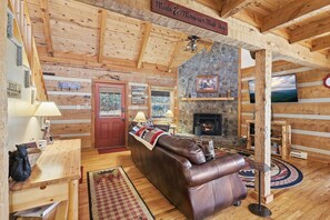 TV, peis og fotballspill