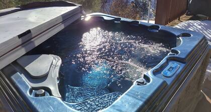 Cabin Slps 18 NEW Patio_Hot Tub_Arcade_Ski_Pets ok