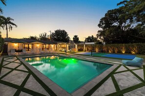 Piscine extérieure, piscine chauffée