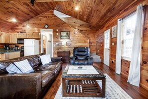 Una Smart TV, una chimenea