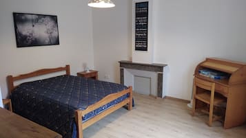 1 habitación, escritorio y insonorización
