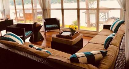 A Modern-Rustic Lake Retreat Get-Away!