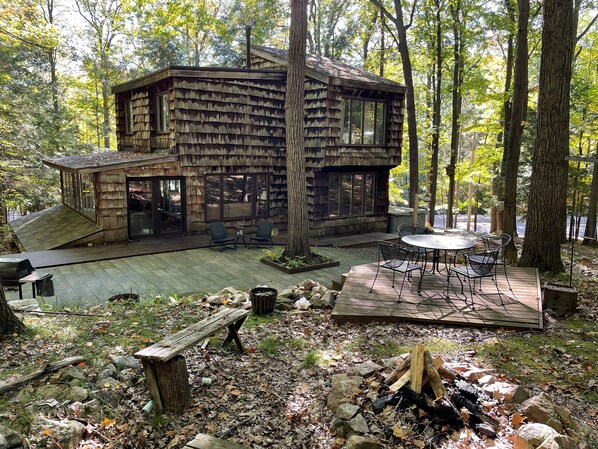 屋外ダイニングエリア