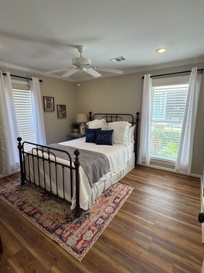 2 bedrooms, iron/ironing board, WiFi, bed sheets