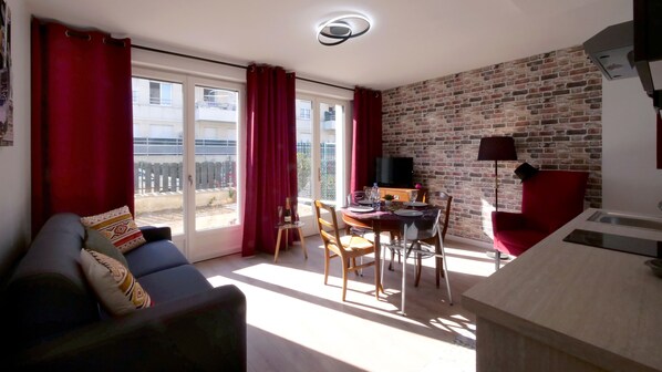 Smart TV, offices