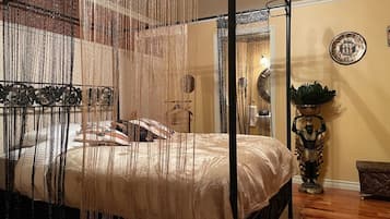 Deluxe Room | Down duvets, free WiFi, bed sheets
