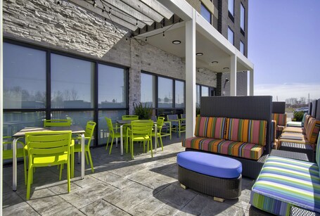 Home2 Suites By Hilton Whitestown Indianapolis NW - Image 2