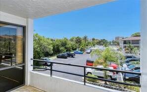 Immagine non classificata, 4 di 39, pulsante