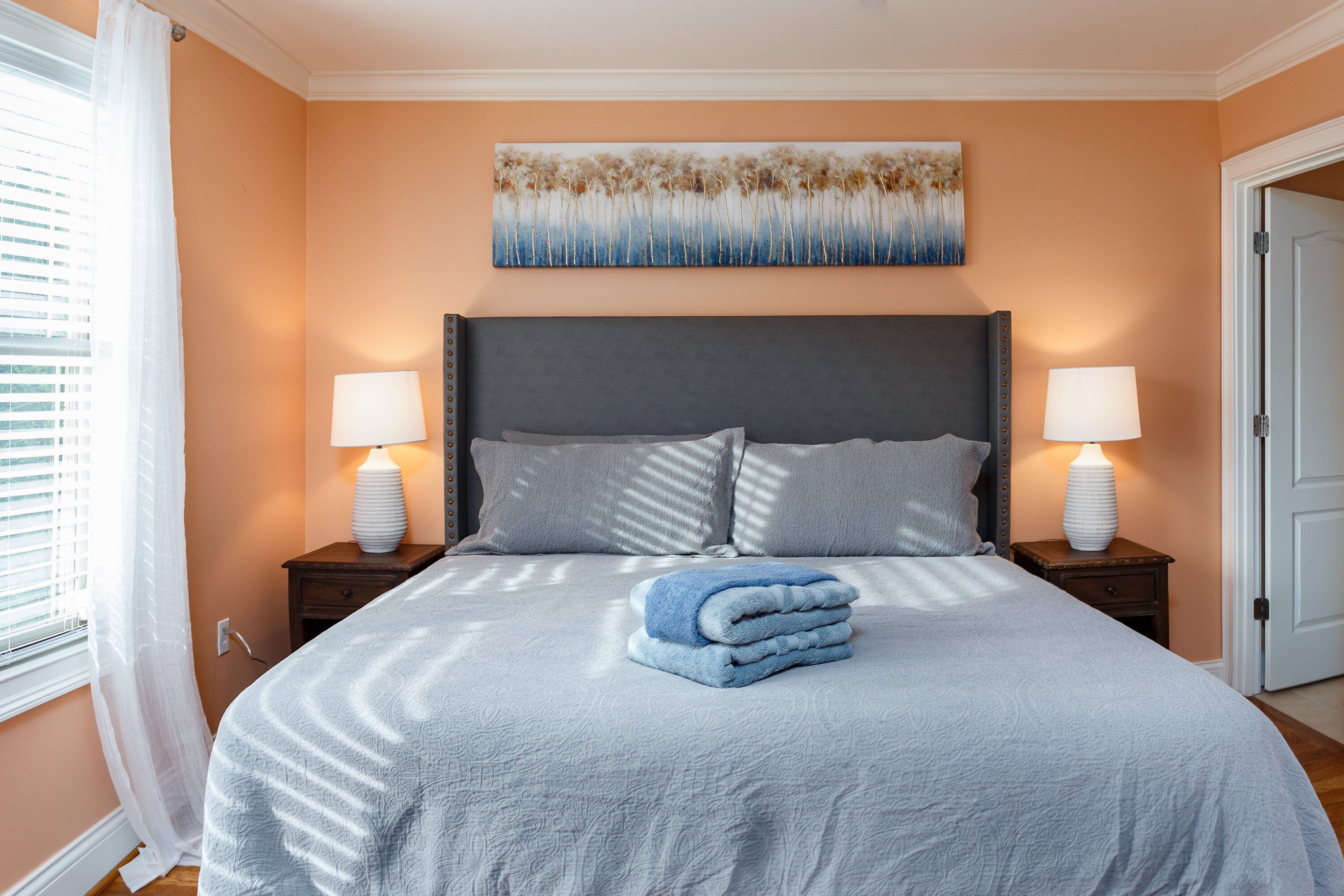 5 chambres, fer et planche à repasser, lit parapluie, Wi-Fi gratuit