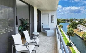 Photo non classée, 2 sur 47, bouton