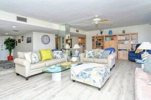 Unclassified image, 4 of 38, button