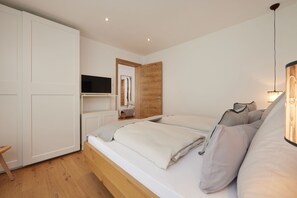 1 Schlafzimmer, Bügeleisen/Bügelbrett, Reisekinderbett, kostenloses WLAN
