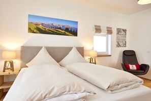 3 Schlafzimmer, Bügeleisen/Bügelbrett, Reisekinderbett, kostenloses WLAN