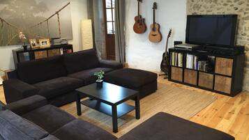 TV connectée, cheminée