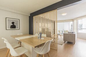 In-room dining - Nomad Apartments in Bohem Barranco by Wynwood-House (Lima)