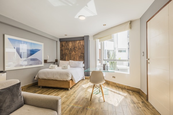 Apartment (102) | Premium bedding, individually decorated, individually furnished