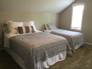 3 sovrum, strykjärn/strykbräda, gratis wi-fi och sängkläder