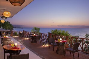 Restaurant - Dreams Cozumel Cape Resort & Spa - All Inclusive (Cozumel)