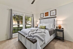 4 camere, una scrivania, ferro/asse da stiro, culla da viaggio