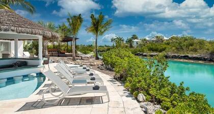Private Waterfront Lifestyle Villa -Turks & Caicos