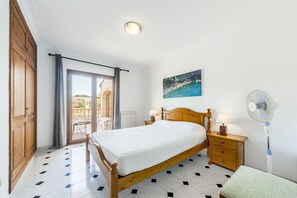 6 chambres, lit de bébé portatif, accès au Wi-Fi (inclus)