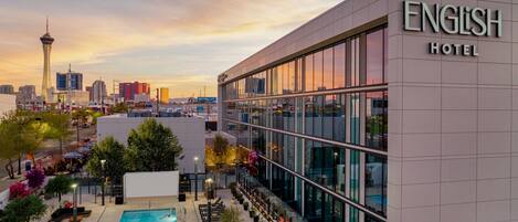 Outdoor pool, pool umbrellas, pool loungers