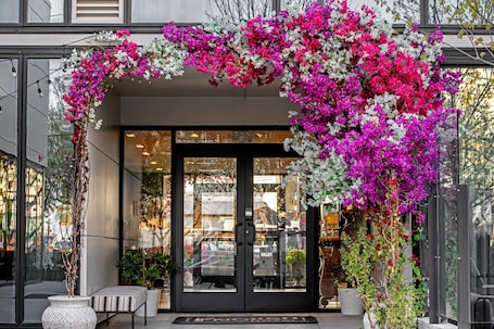 Exterior. The ENGLISH Hotel, Las Vegas, a Tribute Portfolio Hotel, 21 and over