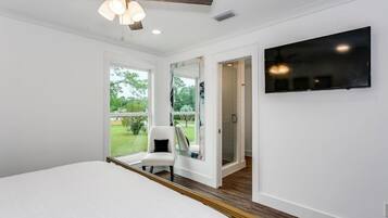 1 室のベッドルーム、アイロン / アイロン台、WiFi (無料)、ベッドシーツ