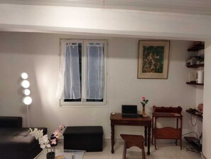 Interior - Superb, quiet, comfortable studio 15 minutes' walk from Croisette (Cannes)